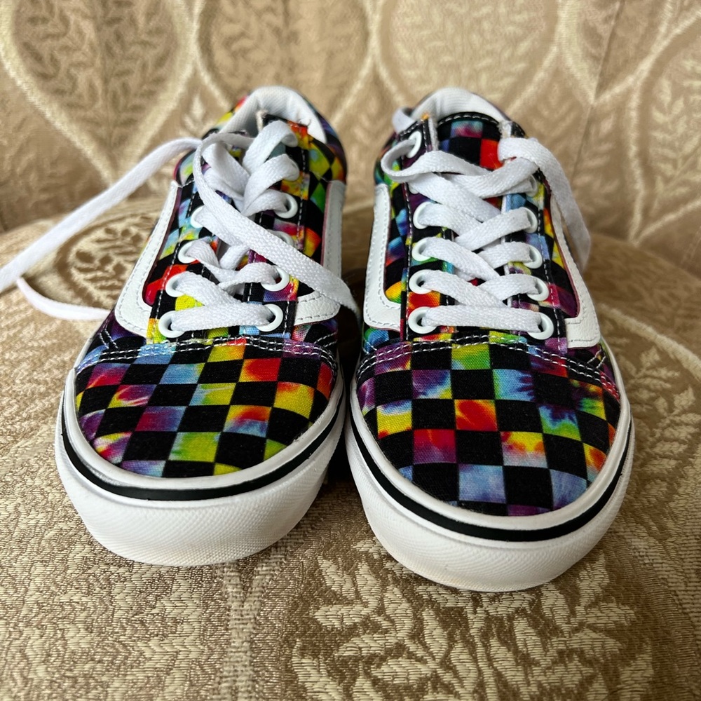 Vans - Picture 8 of 9